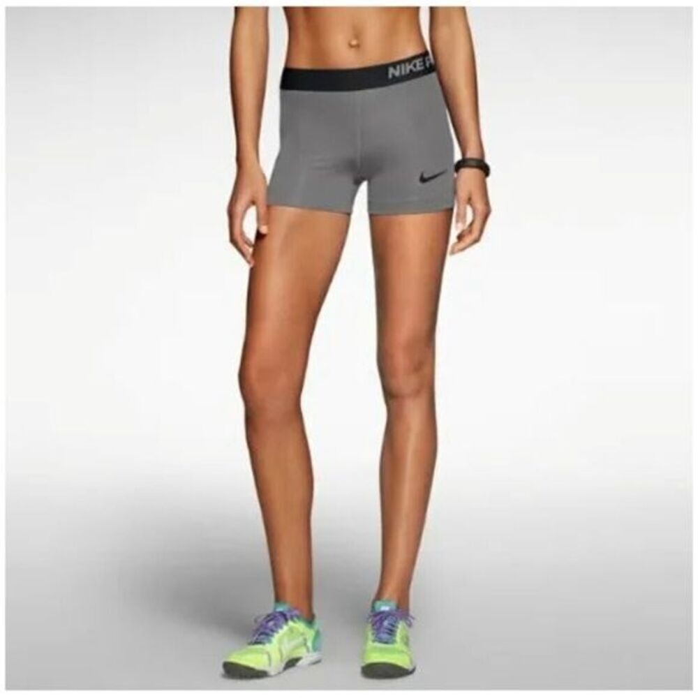 ✨Nike Pro 5" Compression Grey Sz Medium Shorts✨
